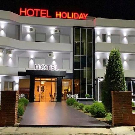 Koplik Hotel Holiday المظهر الخارجي الصورة